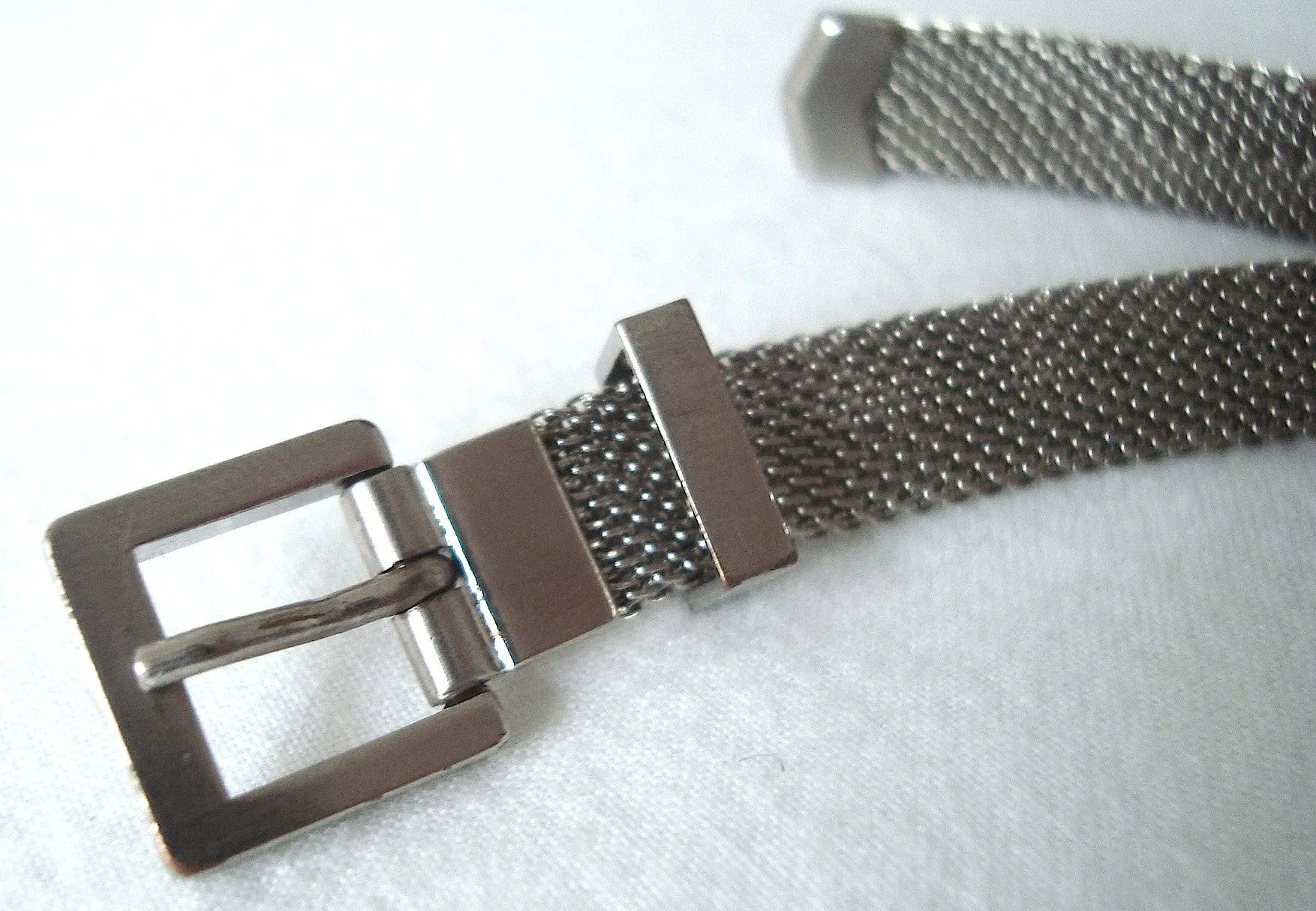 2004 Woven Metal Chain Belt