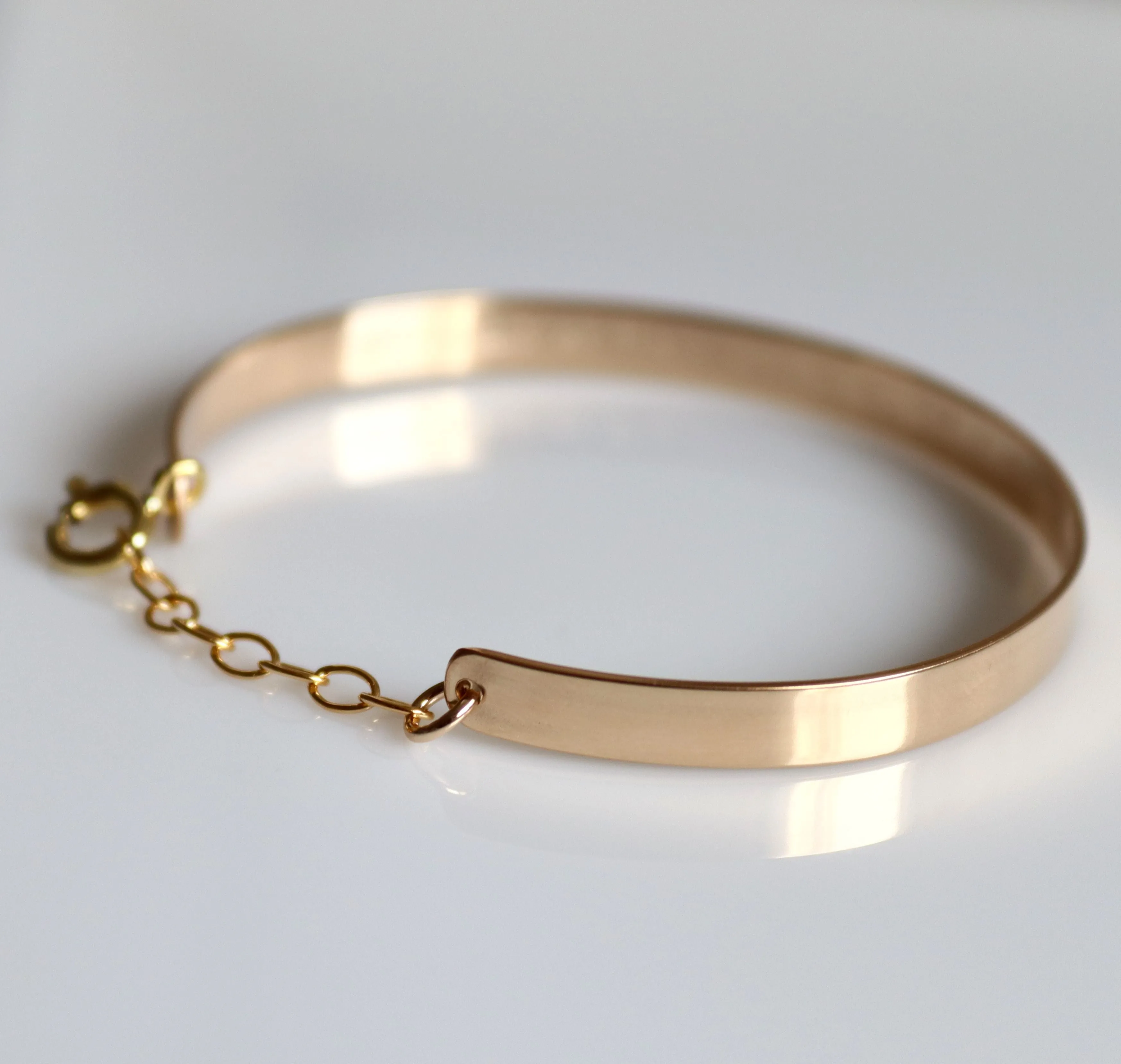 Best Mom Bracelet - Gold Thin Engraved Bangle - Personalized Gift