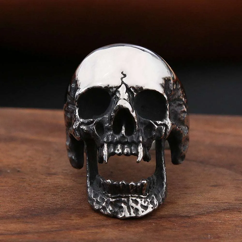 Candmus Vampire Skull Ring