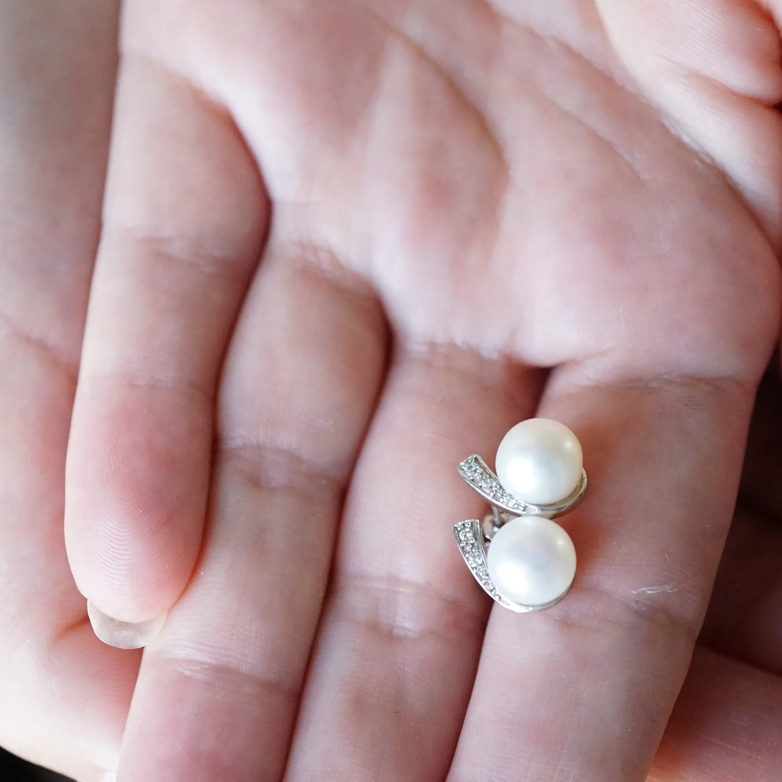 Elena X - Pearl Crystal Stud Earrings