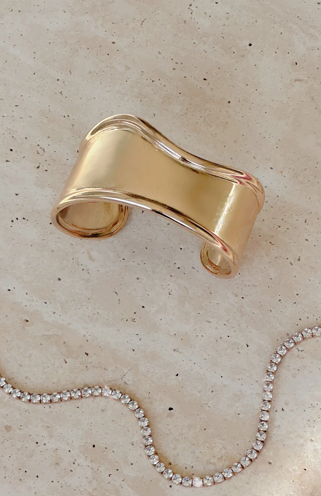 Nat Cuff Bracelet Gold