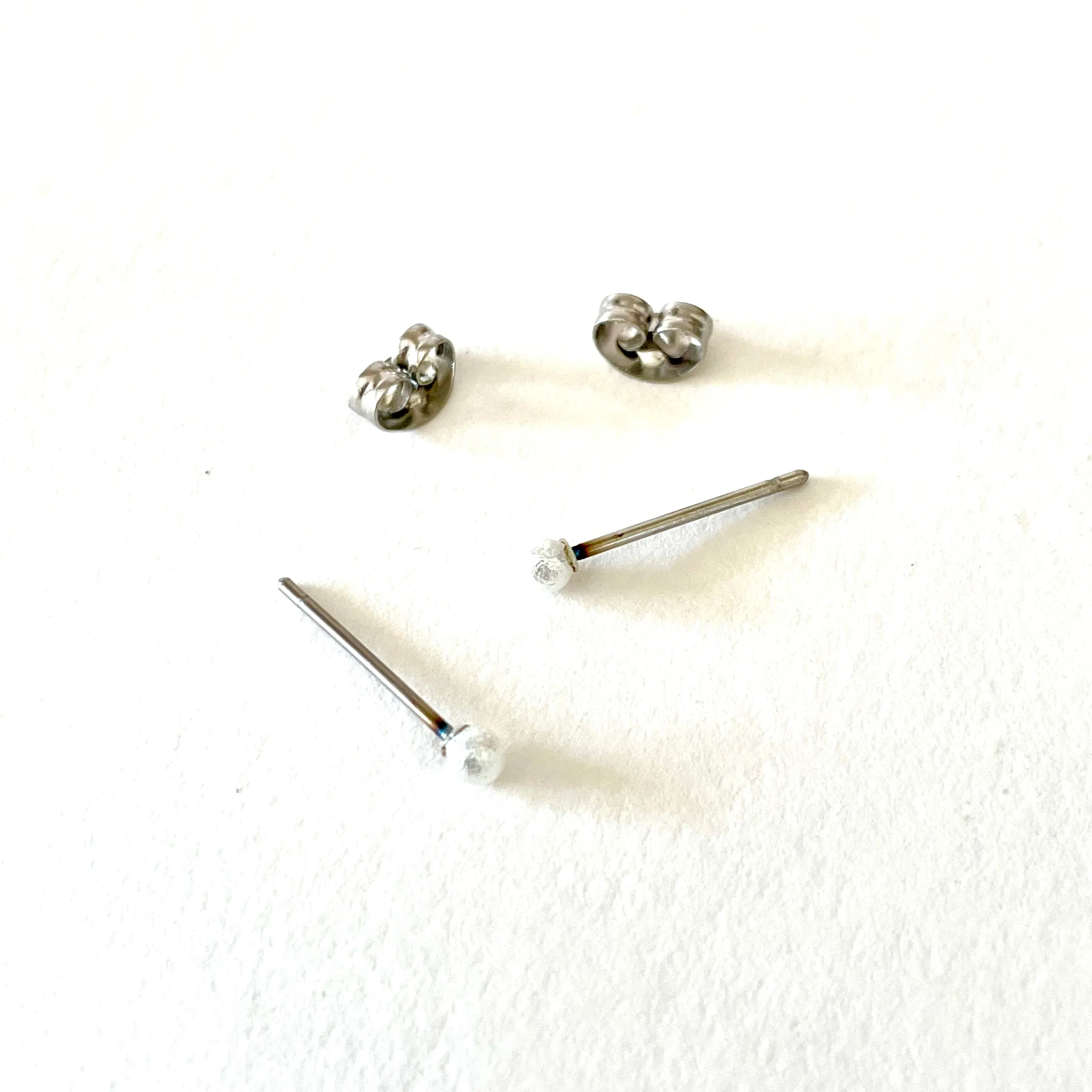 Pitted Pearl Micro Stud Earrings