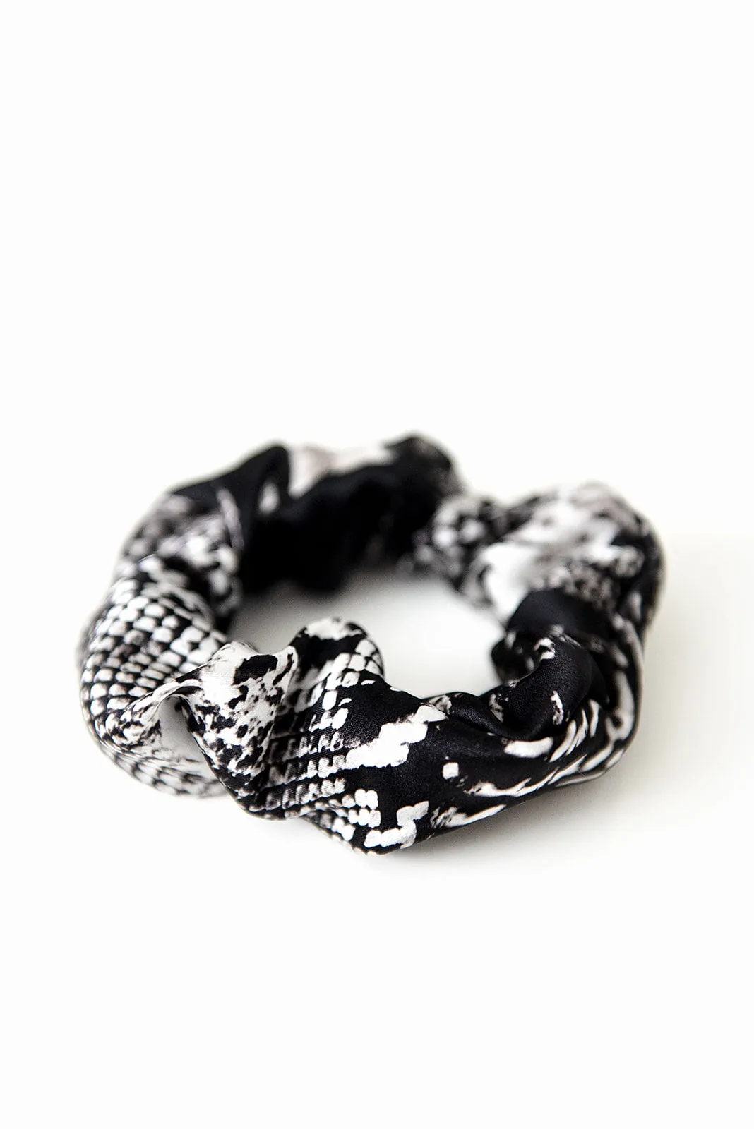 Printed Silk Hair Scrunchie   Venom Black