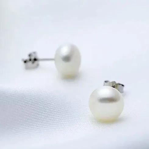 "Maisy" - Freshwater Pearl and Sterling Silver Stud Earrings