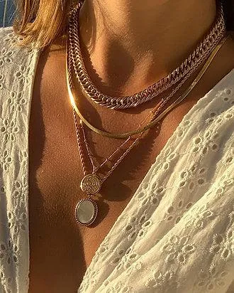 SNAKE CHAIN NECKLACE