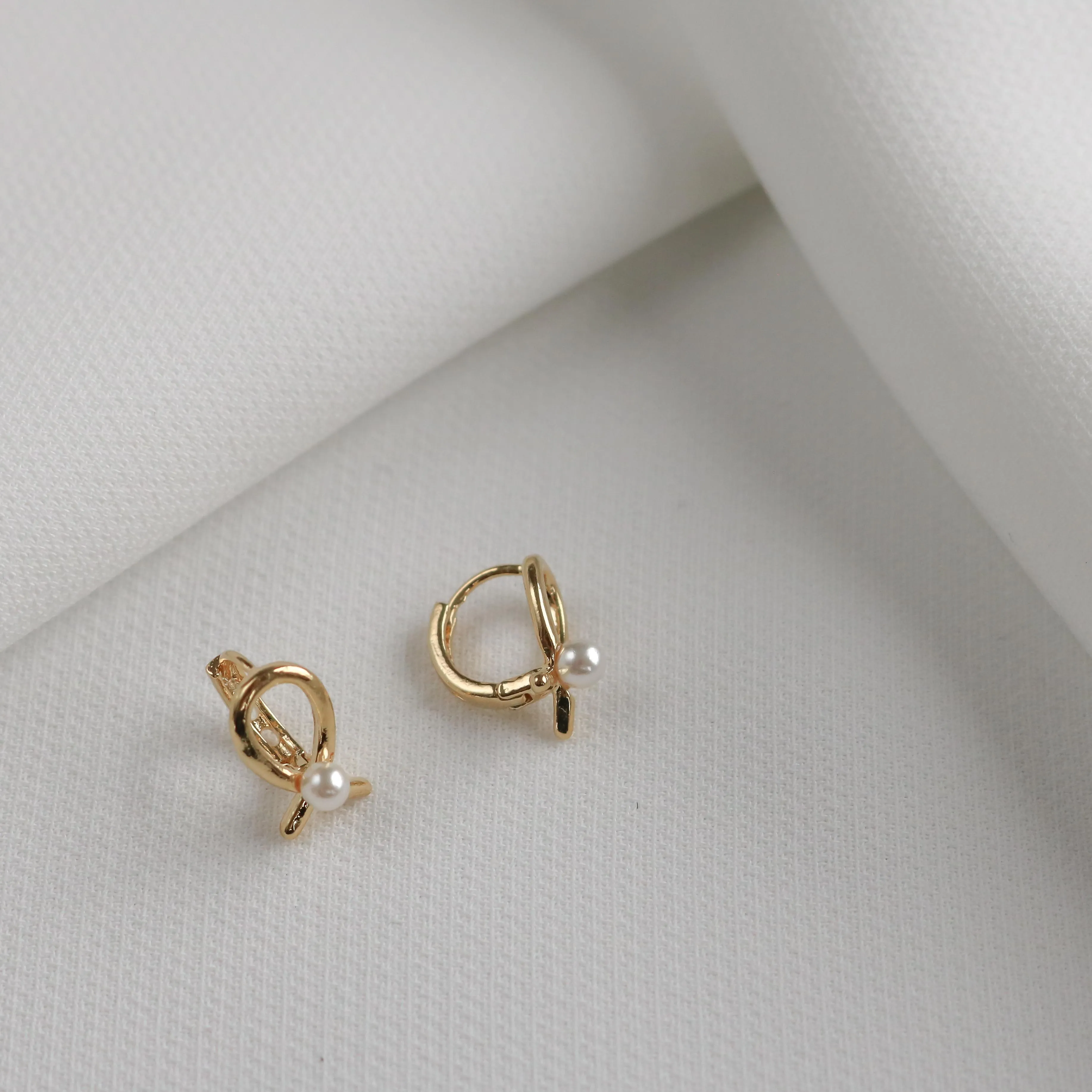 Thora Pearl Hoop Earrings