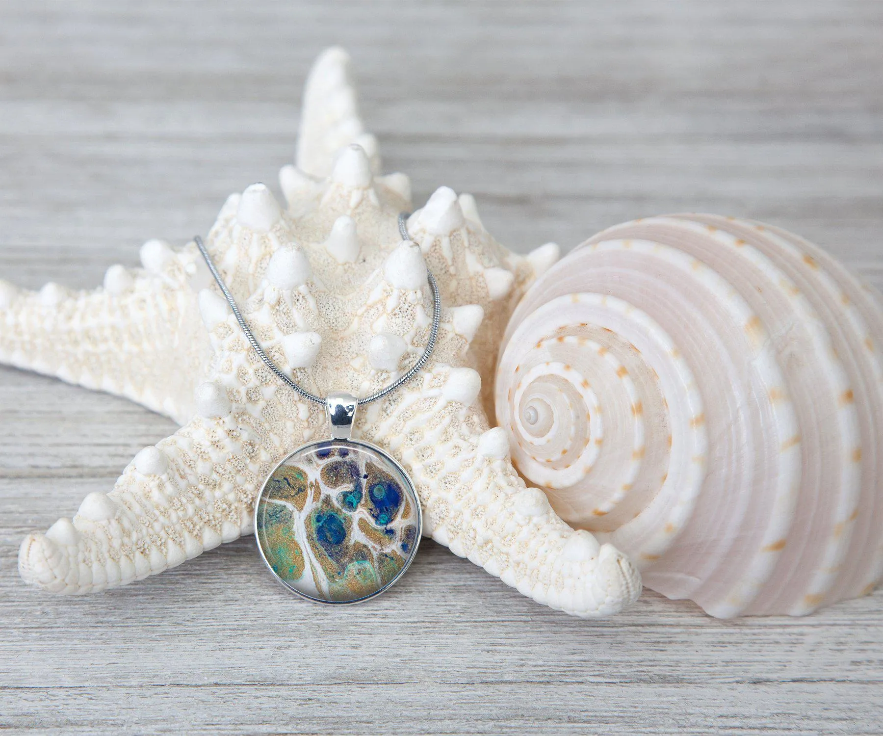 Tidal Treasures Circle Necklace | Beach Jewelry